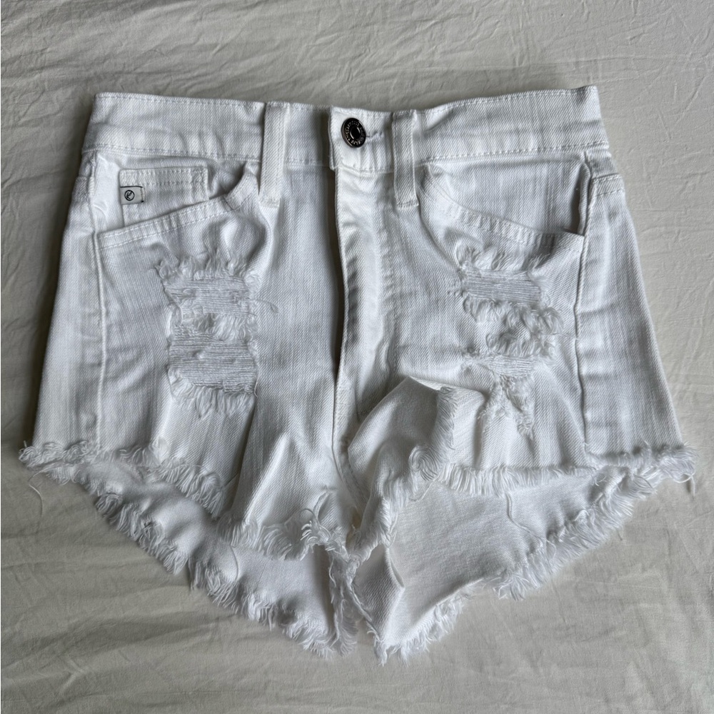 KanCan Distressed High-Waisted Jean Shorts 🐻‍❄️
